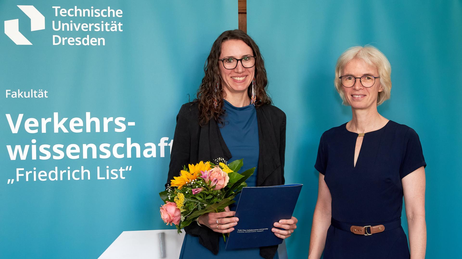 Begrüßung Erika von Schneidemesser